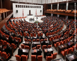 Kayıtsız şartsız egemenlik Amerikan Köpekleri partisinde! 