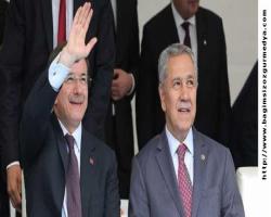 Davuloğlu, Arınç'ın eleştirileri hakkında ilk kez konuştu: Parti içinde görüş ayrılıkları olabilir