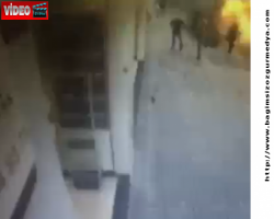  Patlama anı çekim görüntüsü: İstanbul'da patlama ve kaos. haberlere devam. sayfa (2)-3