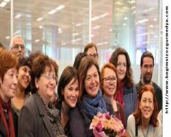 Hakkında yakalama kararı çıkarılan akademisyen Meral Camcı emniyette