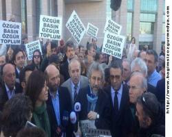 Can Dündar ve Erdem Gül, Adliye'de: 'Burada gazetecilik yargılanıyor'  