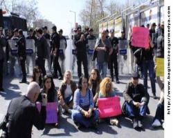 Ensar Vakfı'nı protesto edenlere biber gazlı saldırı: 2 kişi gözaltına alındı
