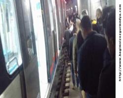 Marmaray'da teknik arıza nedeniyle seferler durduruldu