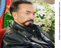 Normal değil mi bu devirde acaba? ABD’li öğrenciler evrim karşıtlığını Adnan Oktar’dan öğreniyor.. 