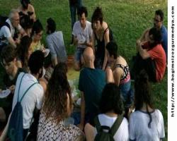 Yakında asker olacak LGBTİ iftar sofrasına katılım düşük oldu...
