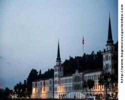 Onu oraya getiren siyasi irade tutuklanmadı; Harp Okulu öğrencilerine ‘Erdoğan tutuklandı' dedi...