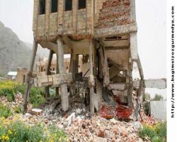 Yemen'de Arap koalisyonunun vurduğu okulda 10 çocuk öldü