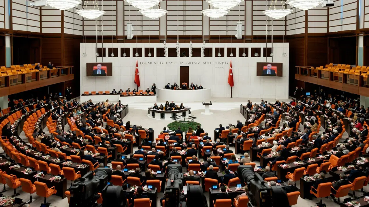 CHP'den 'askeri hastaneler' hamlesi!