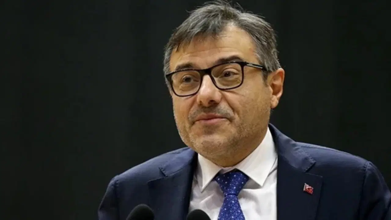 Cumhurbaşkanlığı Başdanışmanlığı görevinden istifa etti